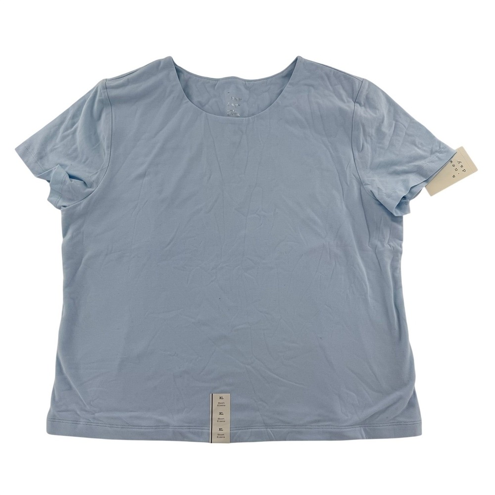 A New Day T Shirt Short Sleeve Modern Womens XL Light Blue Scoop Neck Tee NWT
